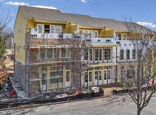 91 Bourbon St, Senoia, GA 30276