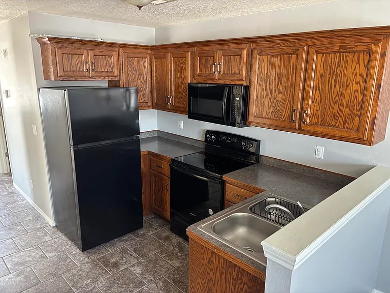 2218 S Connor Ave #1 — Photo 4