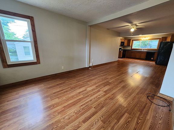 2nd image of 2316 N Weller Ave