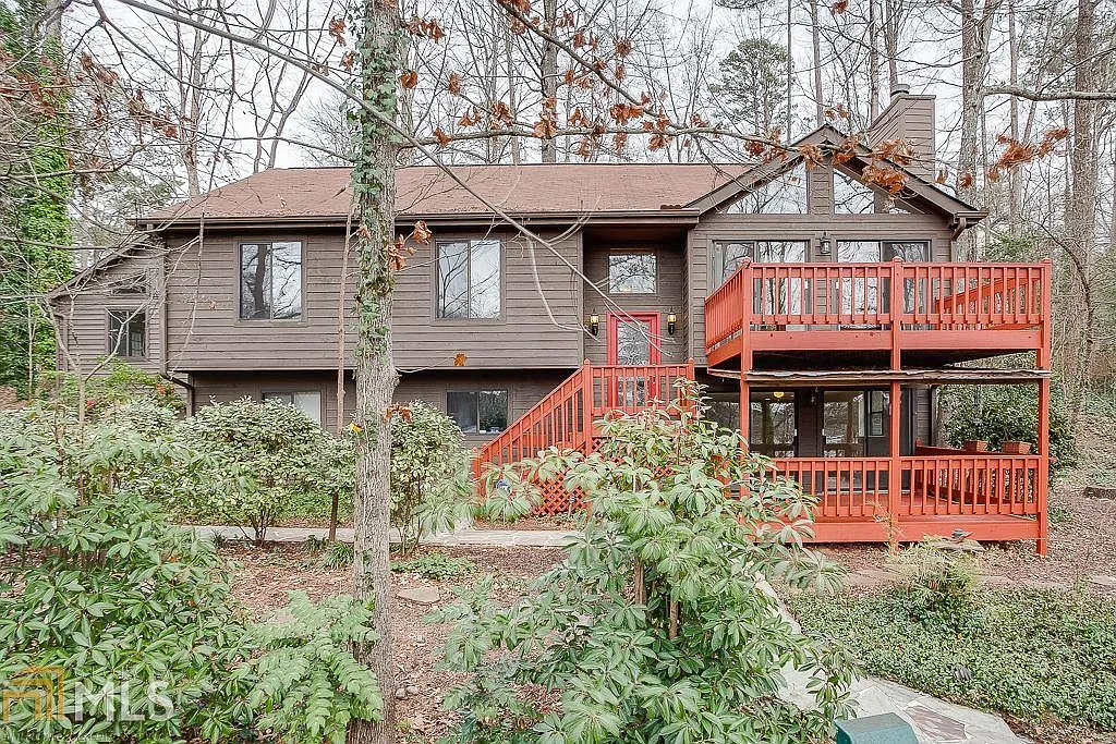 8733 Lake Dr photo 1