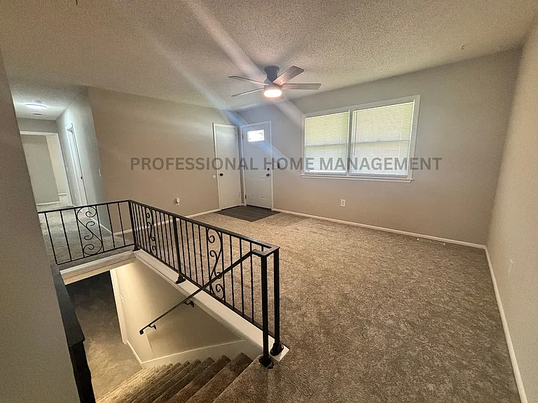 430 N Reno Ave — Photo 10