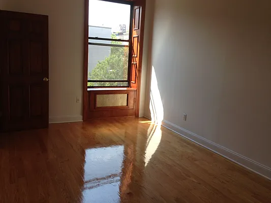 Rented by Nest Seekers International | media 19