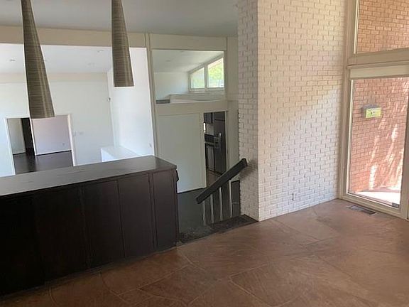 4th image of 7239 Eudora Dr