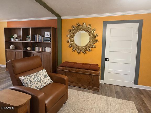 2nd image of 301 N Frederick Ave