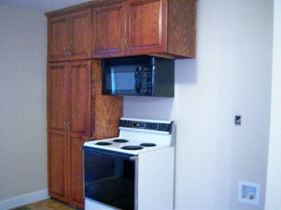 Other side of Kitchen