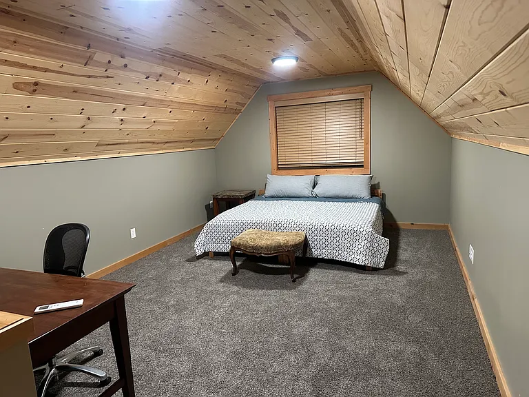 390 Tamarack Dr — Photo 7