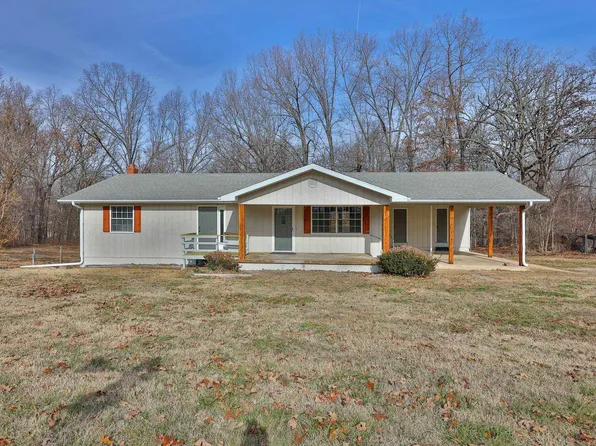 445 Saint John St, Thayer, MO 65791