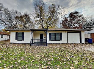 109 SW Murphy Rd, Burleson, TX 76028