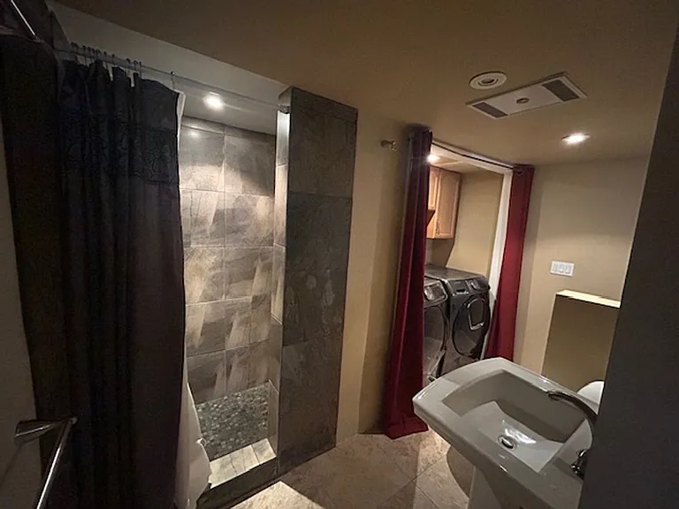 716 Barret Way — Photo 5