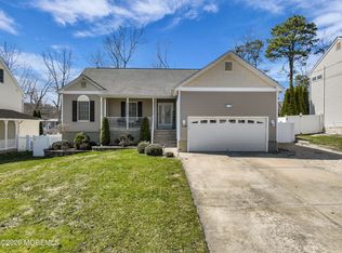 108 Bark Rd, Manahawkin, NJ 08050