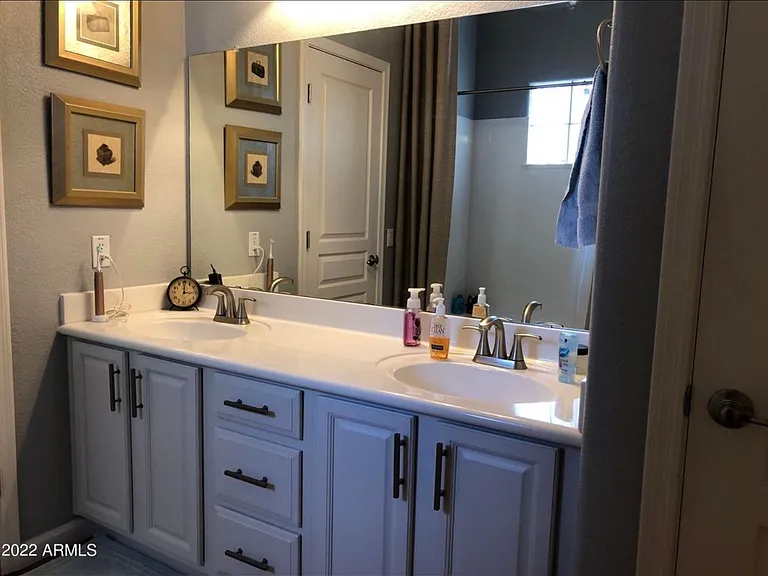 941 E Cherry Hills Dr — Photo 8