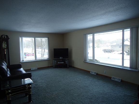 4th image of 2093 104th Ave