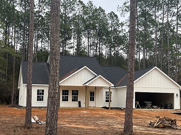 2nd image of 105 Bay Meadows Dr