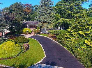 612 Valley Rd, Brielle, NJ 08730