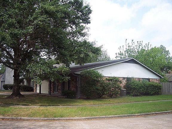 2nd image of 16027 Parksley Dr