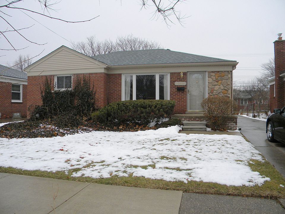 1st image of 22525 Mylls St