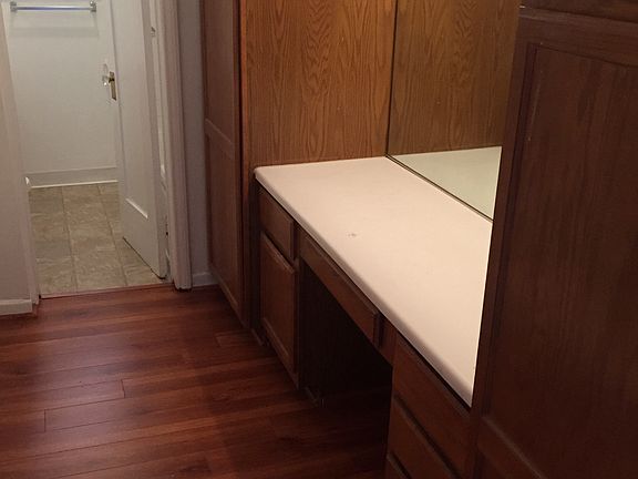 5th image of 611 S Cloverdale Ave APT 101