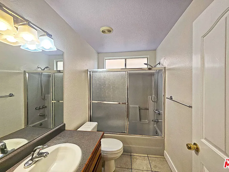 7556 Thousand Oaks Dr — Photo 15