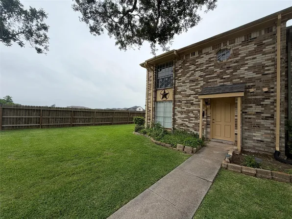 1524 Poplar Cove St, La Porte, TX 77571