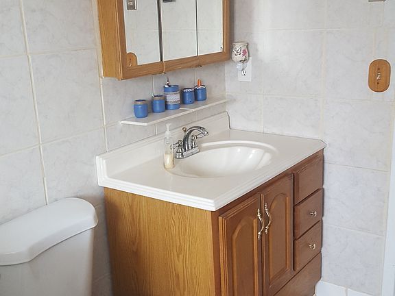 upper bathroom