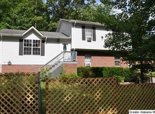 190 Persimmon Ln, Talladega, AL 35160