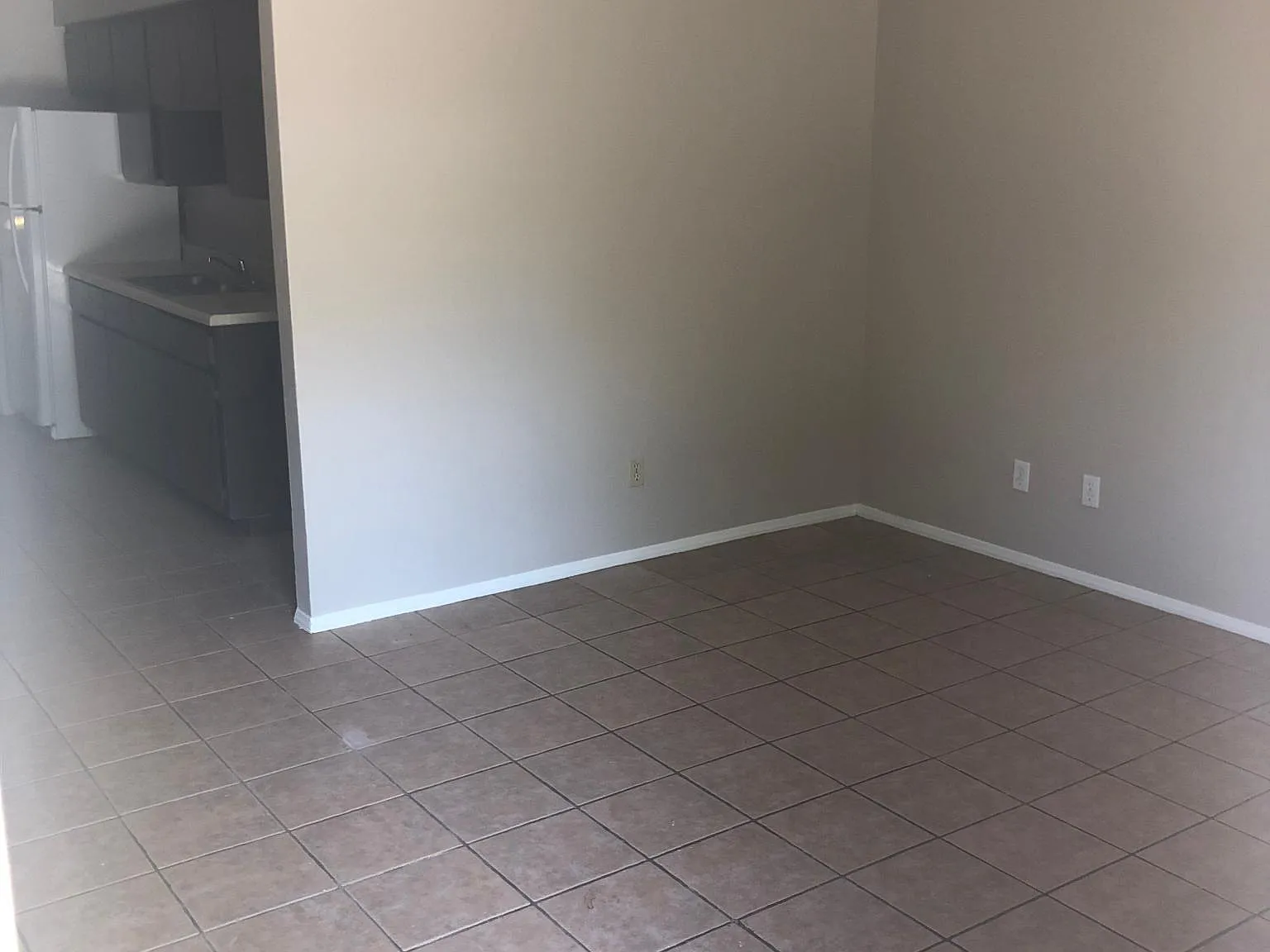 2 bed, 750 sqft, $1,195 — Photo 2