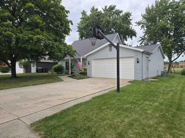 7205 Chivington Dr, Fort Wayne, IN 46815