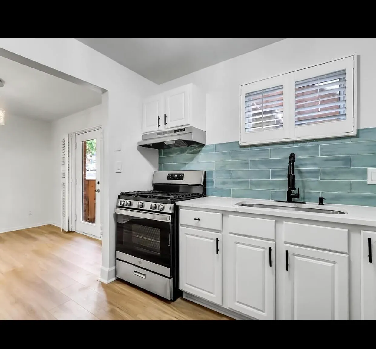 3 bed, 1284 sqft, $1,999 — Photo 3