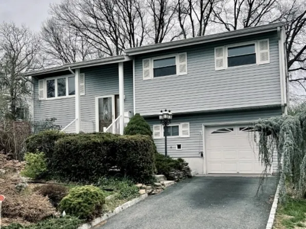 49 Fieldstone Dr, Somerville Boro, NJ 08876