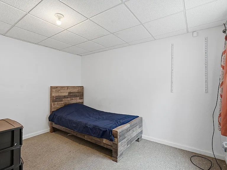 4803 NE Trilein Dr — Photo 35