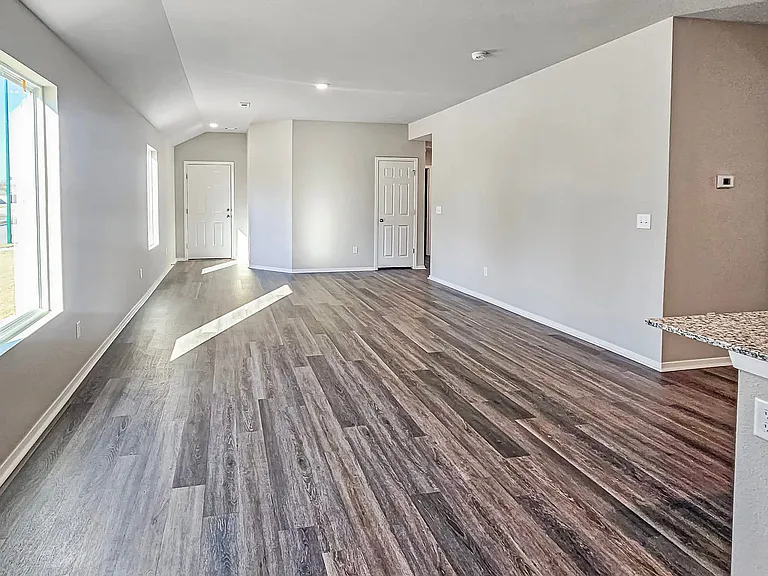 3204 E Ricky Dr — Photo 9