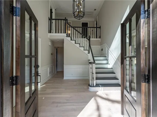 5735 Broxton Cir, Peachtree Corners, GA 30092
