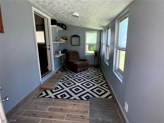 2nd image of 1460 5th St