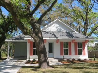 104 Kingston Ct, New Orleans, LA 70131