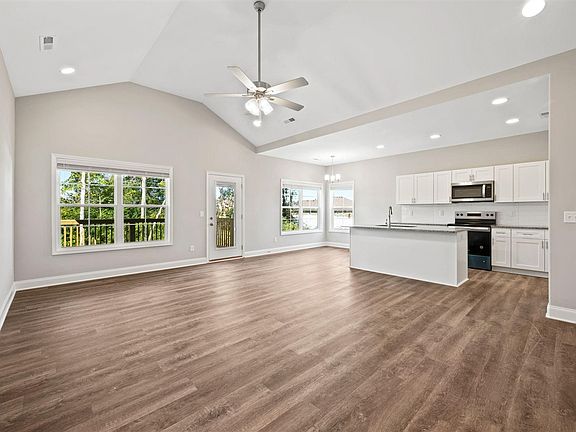 3rd image of 2772 Cedrus Avenue Lot #34