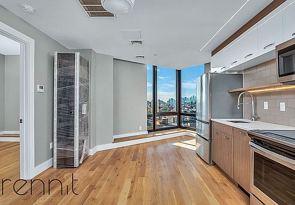 4th image of 31 Debevoise St #10H