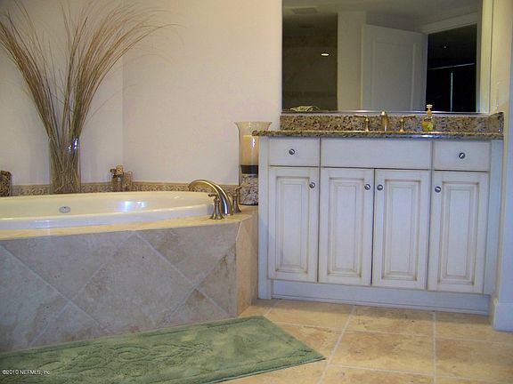 4th image of 1031 1ST Street S #703