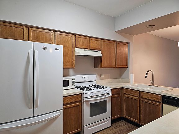 4th image of 4464 W Quill Ln