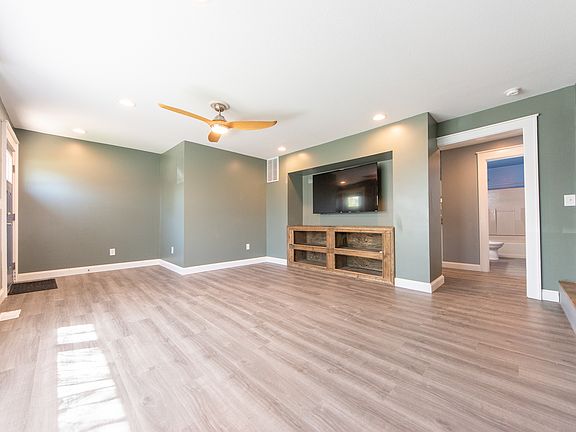 4th image of 9636 E Randal St