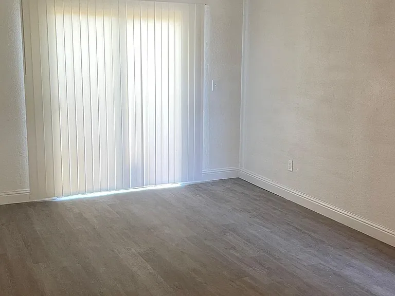 5039 E Lane Ave #201 — Photo 7