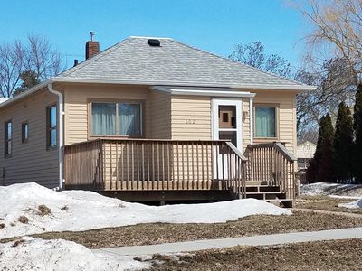 802 E 4th St, Dell Rapids, SD, 57022