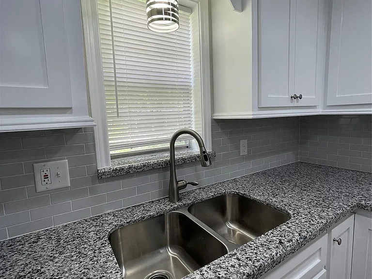 309 Ryan St — Photo 10