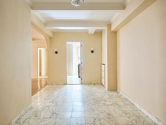 4th image of 419 E 57th St APT 9F