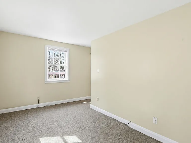 947 Oella Ave — Photo 31