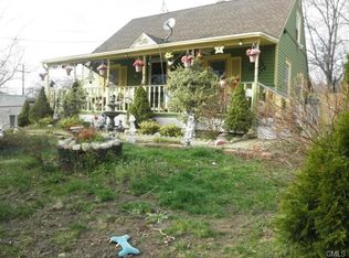 89 Pearl Lake Rd, Waterbury, CT 06706