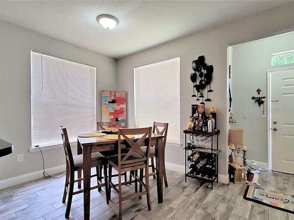 5th image of 6025 Westgate Dr APT 2511
