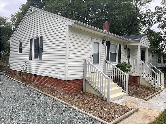 2nd image of 1737 Hedge St