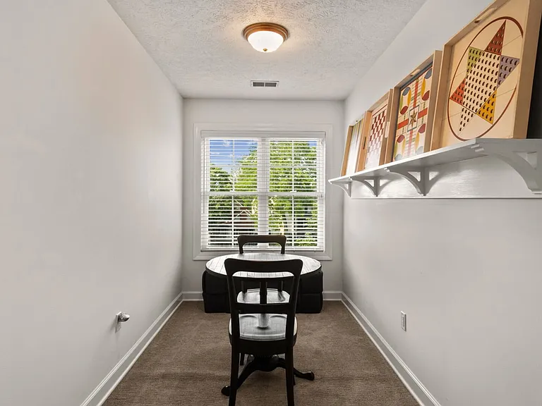 213 Midtown Dr — Photo 40