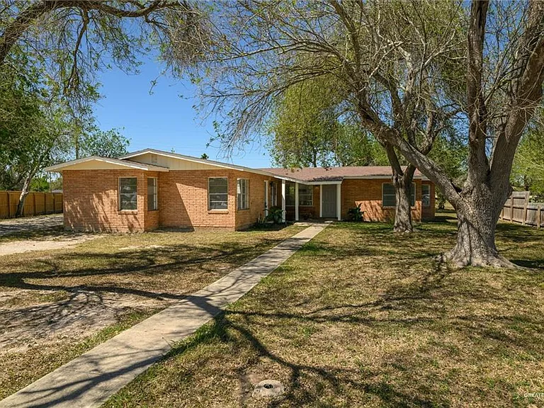 1823 Warren St — Photo 31