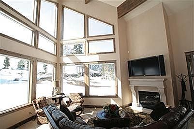 2nd image of 54 Guye Peak Ln